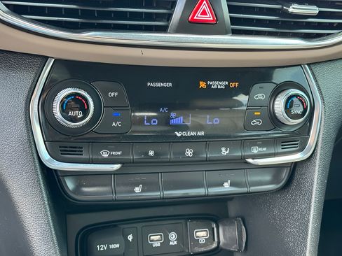 Used 2020 Hyundai Santa Fe SEL w/ Convenience + Premium Package FWD image 27