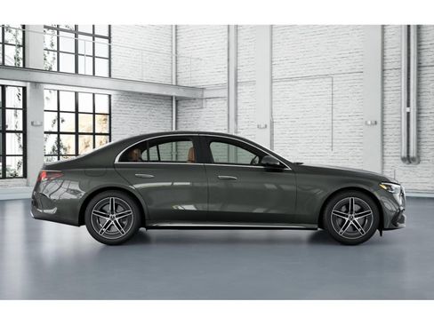 New 2026 Mercedes-Benz E 450 4MATIC Sedan image 2