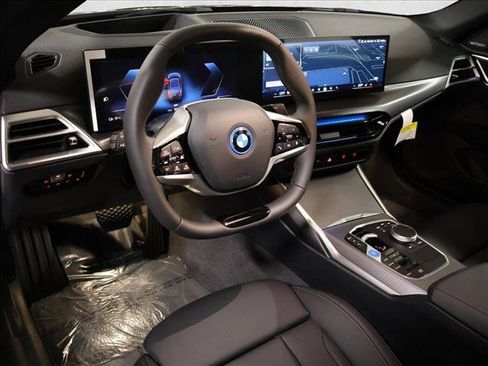Used 2026 BMW i4 xDrive40i w/ Premium Package AWD/4WD image 3