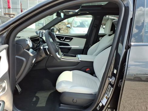 New 2026 Mercedes-Benz GLC 300 4MATIC image 11