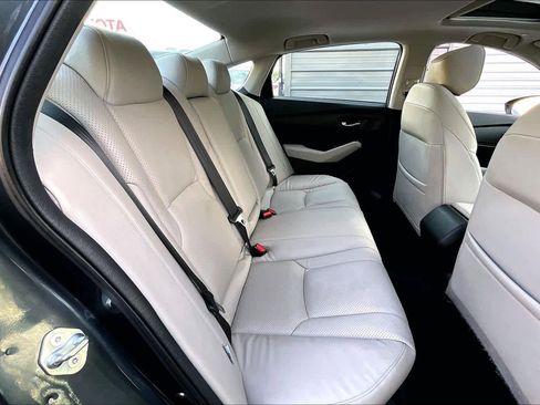 Used 2024 Honda Accord EX image 18