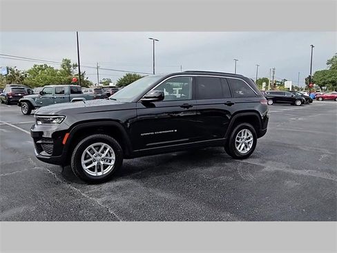 New 2025 Jeep Grand Cherokee Laredo X w/ Luxury Tech Group I image 23