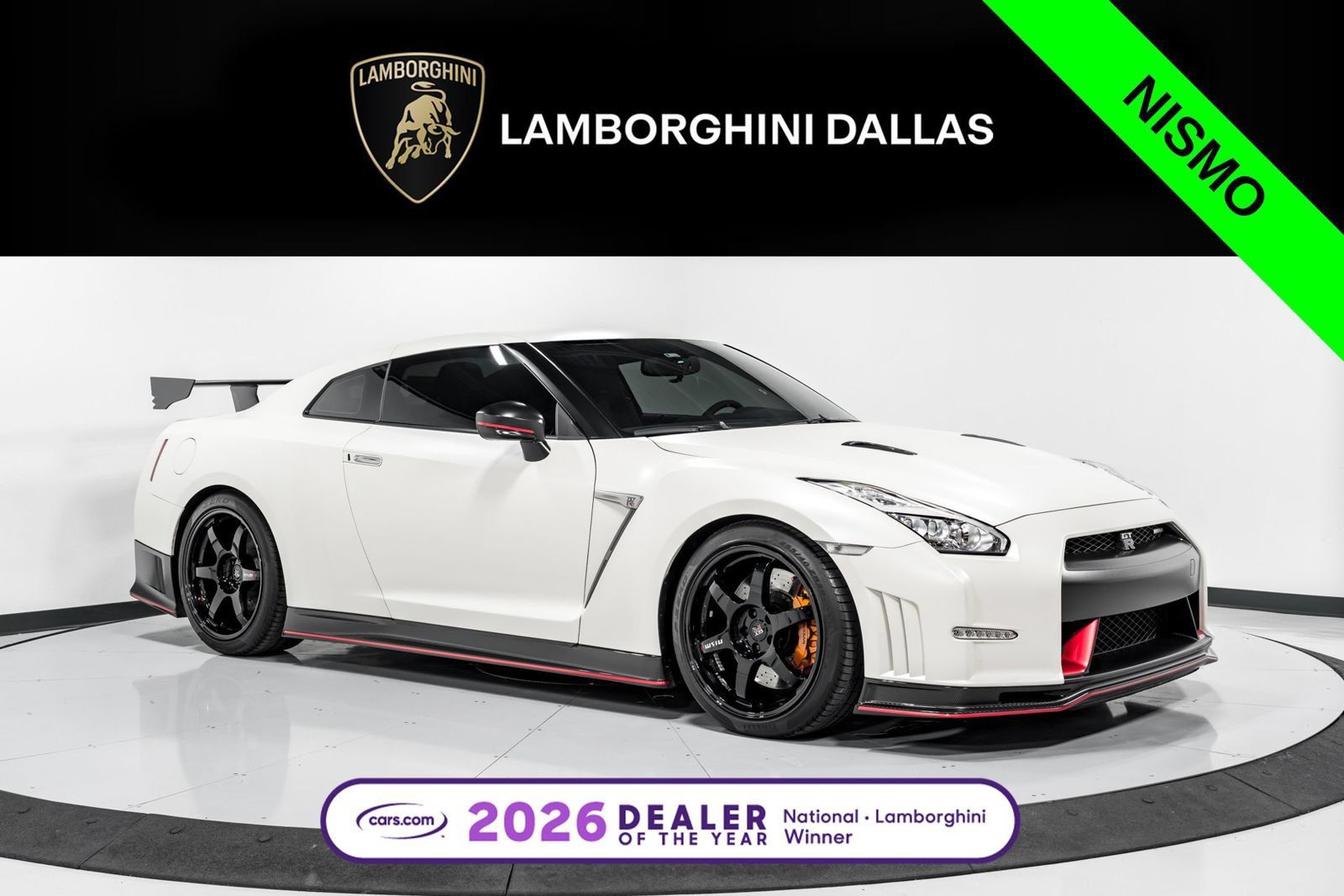 Used 2016 Nissan GT-R NISMO AWD/4WD image 1