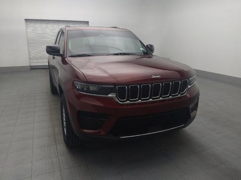 Used 2023 Jeep Grand Cherokee Laredo RWD image 13