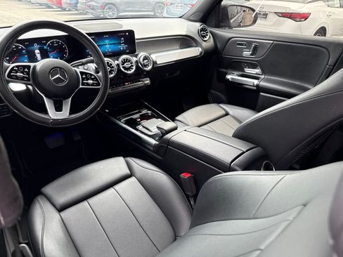 Used 2021 Mercedes-Benz GLB 250 image 24