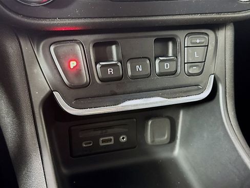 Used 2020 GMC Terrain SLT w/ Preferred Package image 20