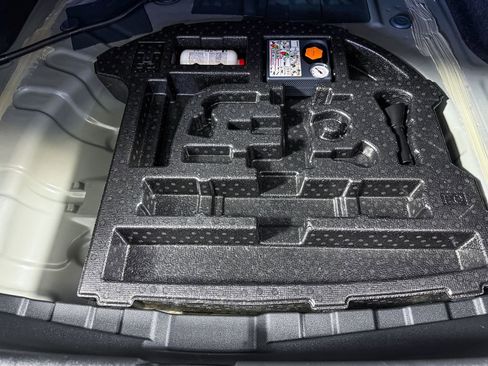 New 2026 Nissan Sentra SL FWD image 36