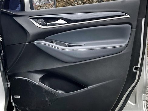 Used 2022 Buick Enclave Premium image 21