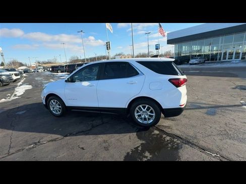 Certified 2022 Chevrolet Equinox LT image 6