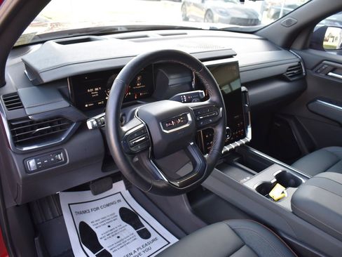Used 2026 GMC Acadia AT4 w/ Luxury Package AWD/4WD image 29