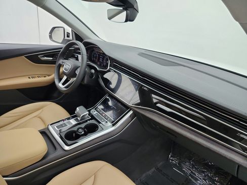 Used 2023 Audi Q8 Premium w/ Convenience Package AWD/4WD image 19