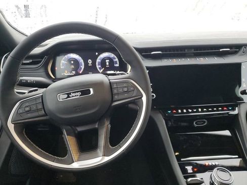New 2026 Jeep Grand Cherokee Altitude AWD/4WD image 13