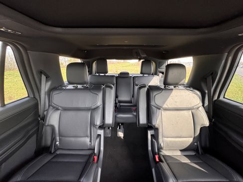 New 2026 Ford Expedition Platinum image 22