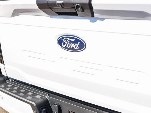 New 2025 Ford F150 Lightning XLT image 10