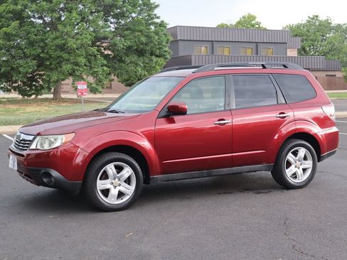 Used 2010 Subaru Forester 2.5X Limited w/ Popular Equipment Group 4B AWD/4WD image 10