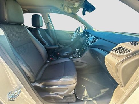 Used 2022 Buick Encore Preferred w/ Safety Package image 29