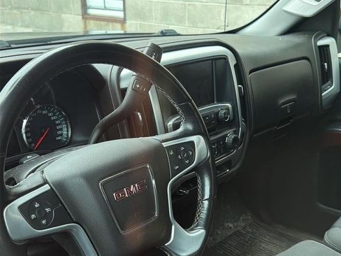 Used 2019 GMC Sierra 1500 SLE w/ SLE Value Package AWD/4WD image 10