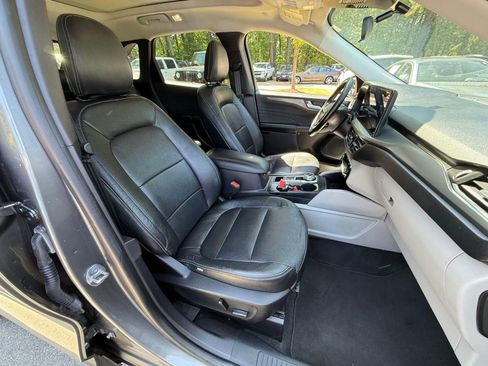 Used 2023 Ford Escape Active w/ Tech Pack #2 FWD image 27