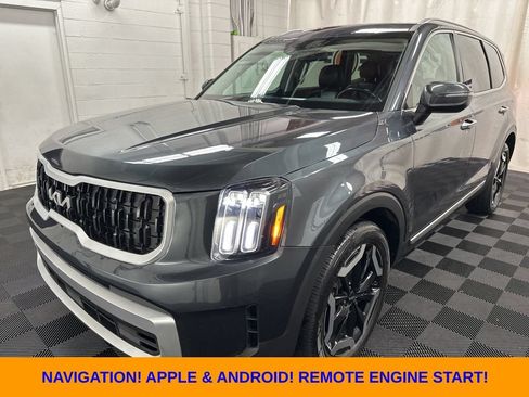 Used 2023 Kia Telluride S AWD/4WD image 1