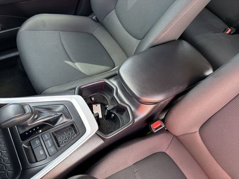 Certified 2025 Toyota RAV4 LE image 22