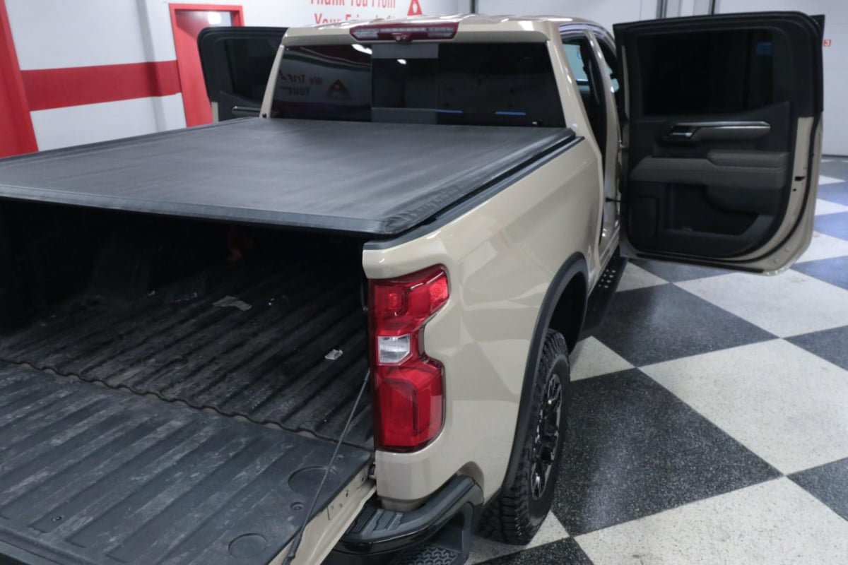 Used 2022 Chevrolet Silverado 1500 ZR2 w/ Technology Package AWD/4WD image 32