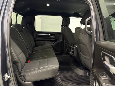 Used 2025 RAM 1500 Big Horn AWD/4WD image 33