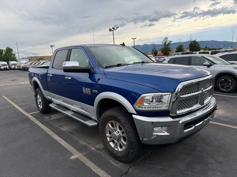 Used 2014 RAM 2500 Laramie w/ Convenience Group AWD/4WD image 2