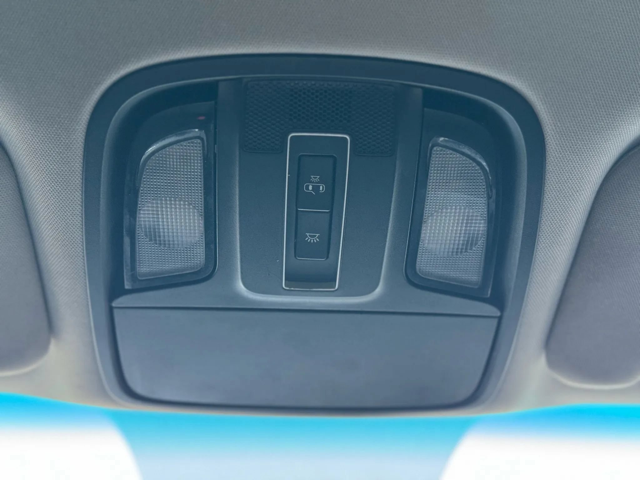 Used 2019 Kia Sorento L FWD image 18