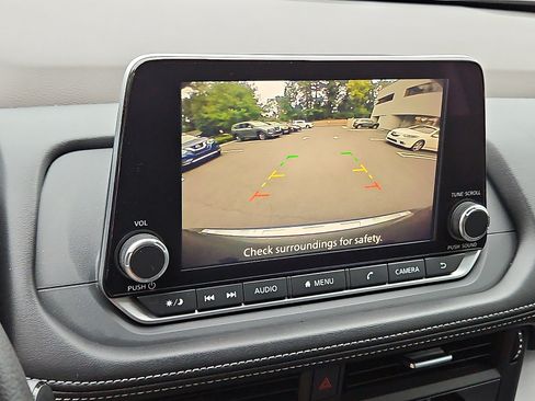 Certified 2023 Nissan Rogue SV AWD/4WD image 17