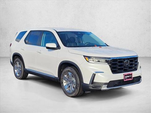 New 2025 Honda Pilot EX-L image 3