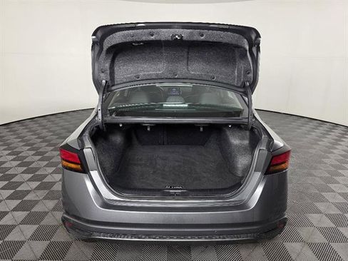 Used 2024 Nissan Altima 2.5 SV FWD image 19