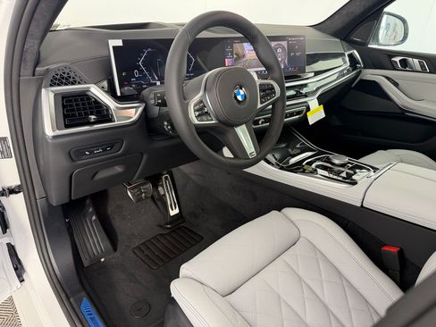 New 2026 BMW X5 sDrive40i w/ M Sport Package RWD image 4