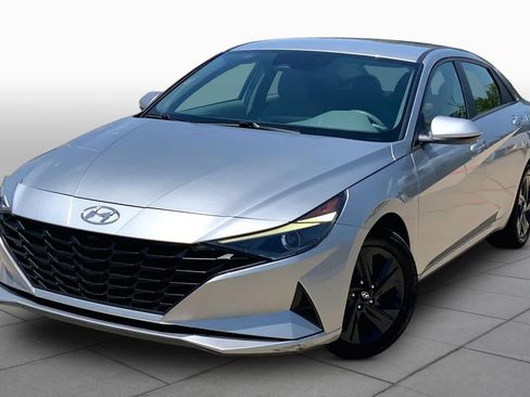 Used 2023 Hyundai Elantra SEL FWD image 1