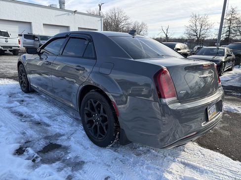 Used 2019 Chrysler 300 S w/ 300S Premium Group image 3