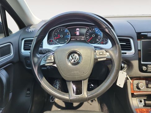 Used 2012 Volkswagen Touareg VR6 AWD/4WD image 21