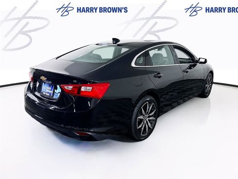 Used 2017 Chevrolet Malibu LT w/ Leather Package image 31