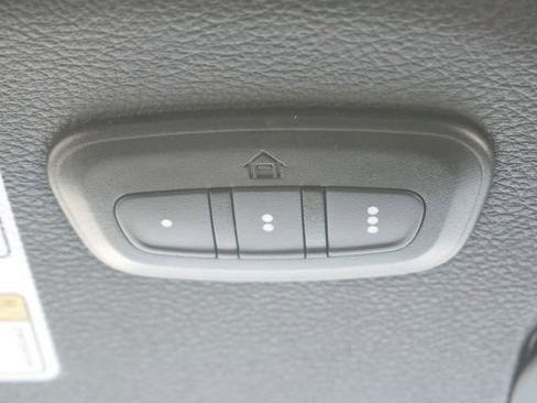 Used 2022 Jeep Wrangler Unlimited Sahara image 28