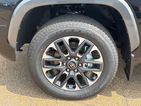 New 2026 Toyota Tundra Limited AWD/4WD image 26