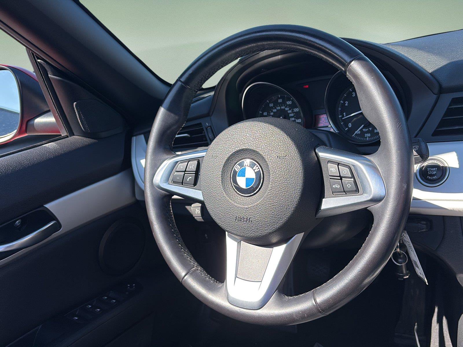 Used 2012 BMW Z4 sDrive28i RWD image 15