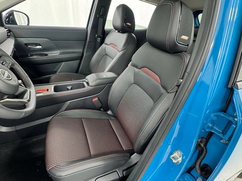 New 2026 Nissan Kicks SR w/ SR Premium Package AWD/4WD image 10