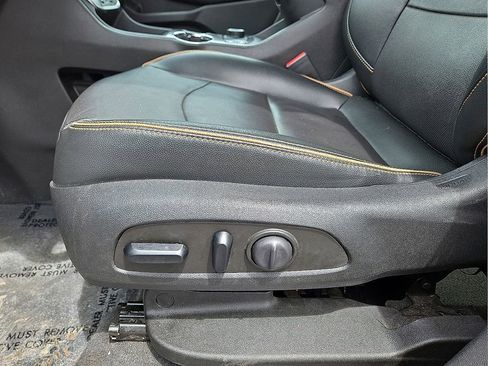 Used 2023 GMC Terrain AT4 image 19