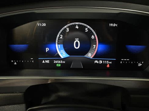 Used 2023 Volkswagen Tiguan SE w/ Panoramic Sunroof Package image 24