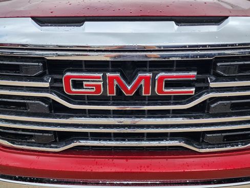 New 2026 GMC Sierra 1500 SLT w/ X31 Off-Road Package image 10