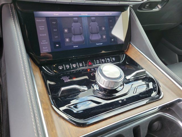 Used 2023 Jeep Grand Wagoneer L Series II AWD/4WD image 25