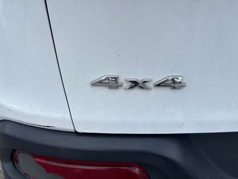 Used 2015 Jeep Cherokee Sport AWD/4WD image 11