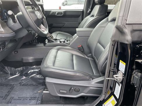 New 2025 Ford Bronco Badlands image 10