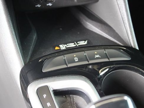 Used 2025 Buick Envista Sport Touring w/ Convenience I Package FWD image 22