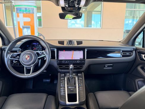 Used 2019 Porsche Macan AWD/4WD image 14
