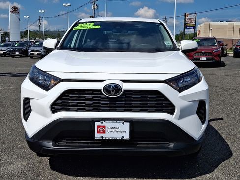 Certified 2022 Toyota RAV4 LE image 2