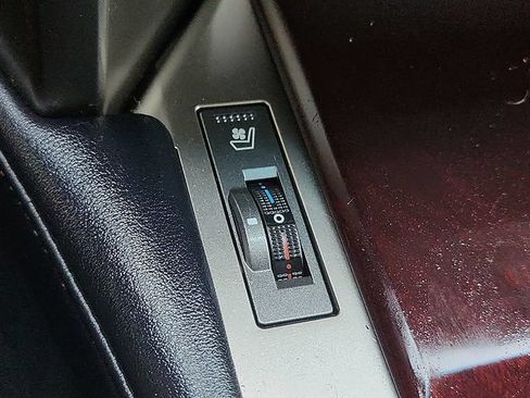 Used 2018 Lexus GX 460 Luxury w/ Sport Design Package AWD/4WD image 22
